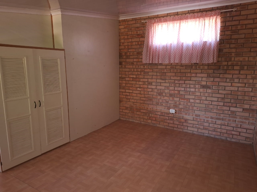 To Let 1 Bedroom Property for Rent in Wilkoppies North West